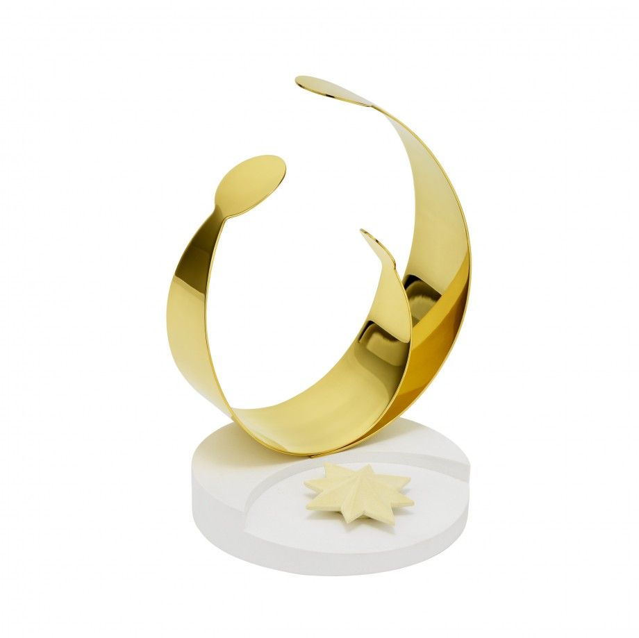 Nativity Scene with Guiding Star - Gold 