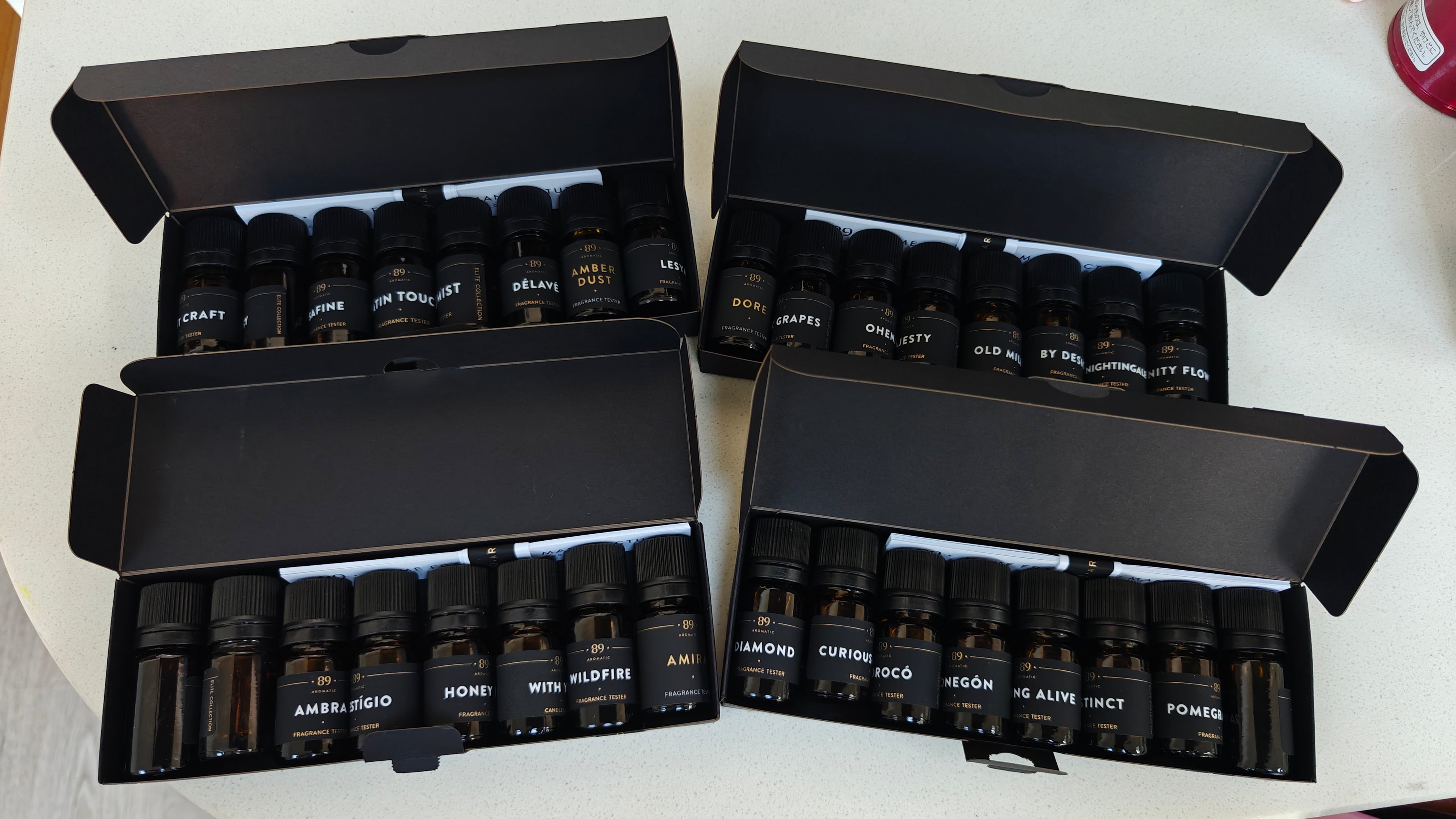 Kit de Amostras de Fragrâncias para Casa | 24 Aromas + 50 Tiras de Teste | AROMATIC•89•