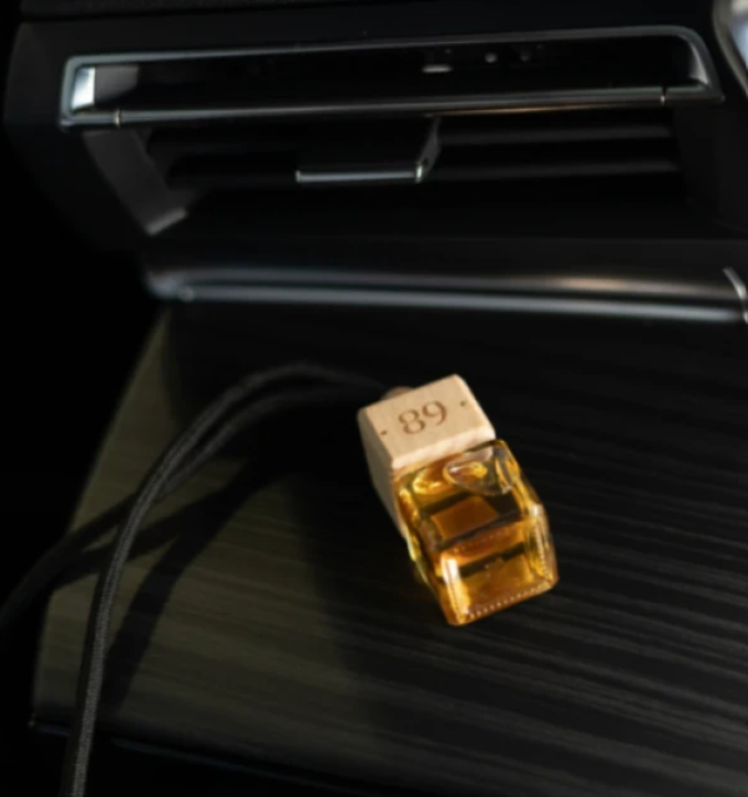 Car Hanging Glass Air Freshener AROMATIC•89• | Sophisticated Design Premium Fragrance