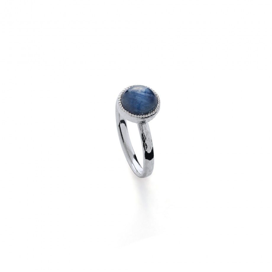 anel blue jeans feminino em prata com pedra azul cabochon redonda da Topazio 1874 elegante para uso diário